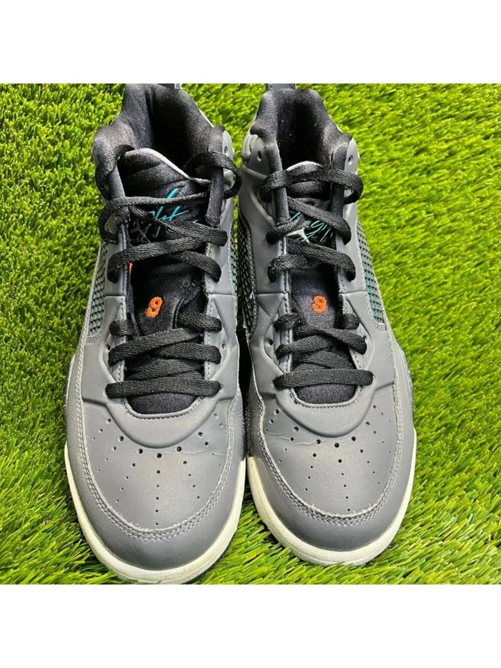 Nike Air Jordan Flight 9.5 Boys Size 7Y Gray Athletic Basketball Shoes Sneakers